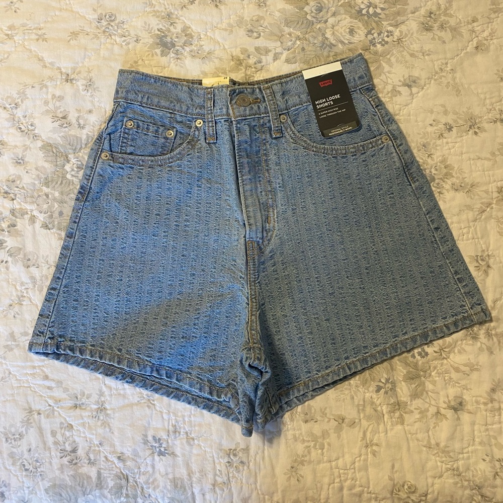Levi’s high loose shorts